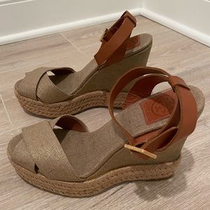 Tory Burch Fabian wedge espadrilles. Size 9